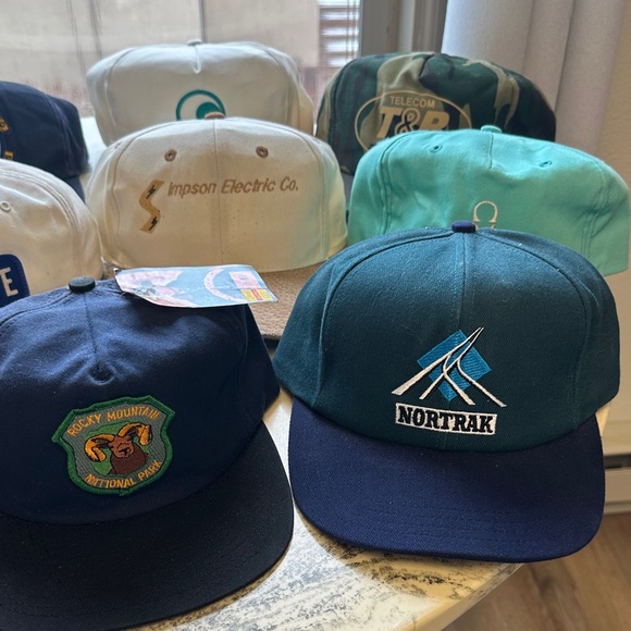 Vintage hats - Lot of 22 - Picture 7 of 11